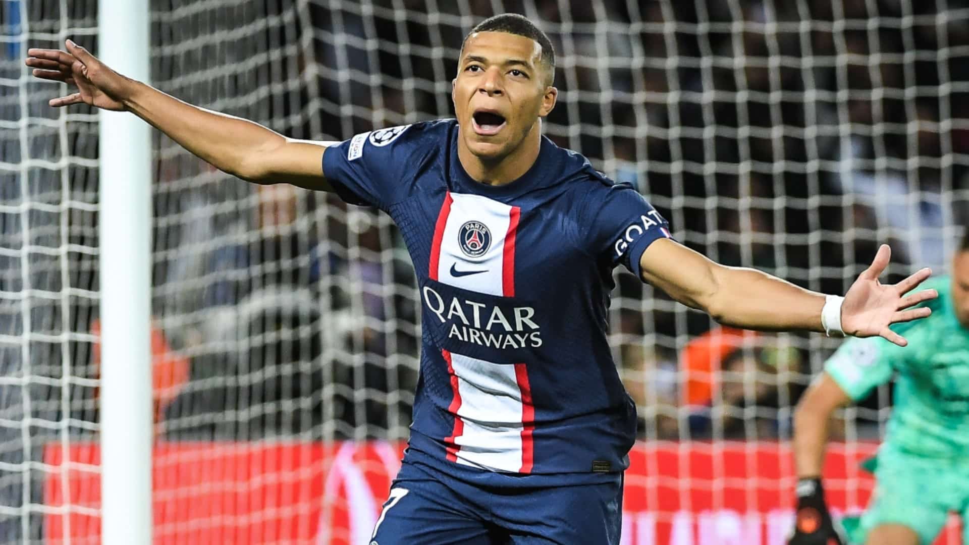 Pas Le Kylian Saint Germain Mbappé Tacle La Communication Du Psg Gossip 0289